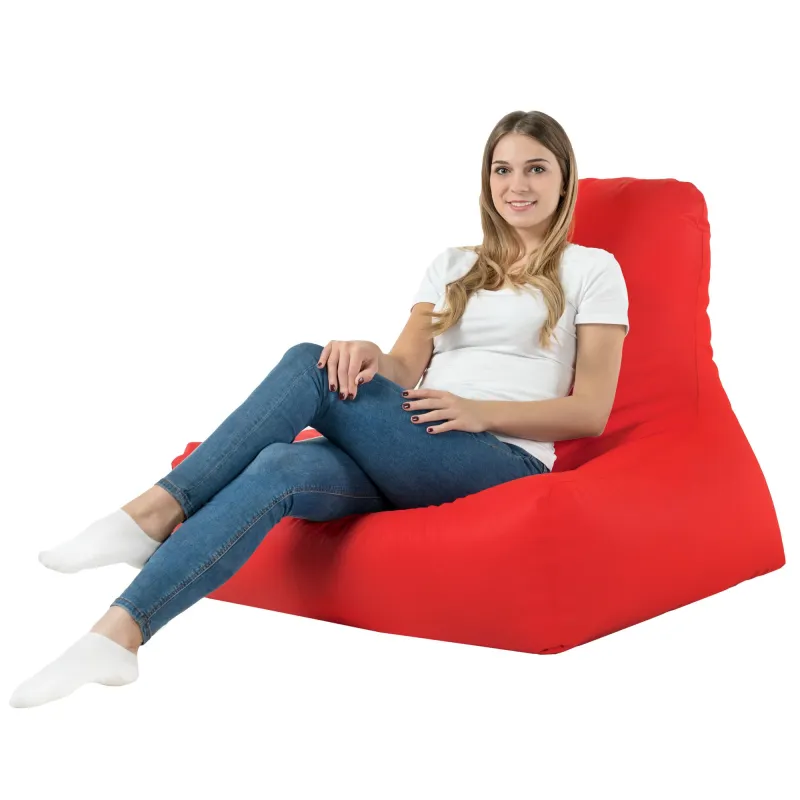 Bequemer roter Sitzsack, ideal für entspannte Stunden im Freien