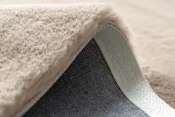 Teppich BUNNY taupe beige IMITATION VON KANINCHENPELZ