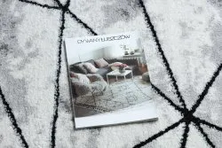 Modern Teppich COZY Polygons, Geometrisch, Dreiecke - Strukturell zwei Ebenen aus Vlies grau