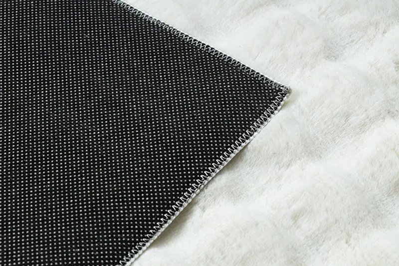 Teppich BUBBLE weiß 11 IMITATION VON KANINCHENFELL 3D - strukturell