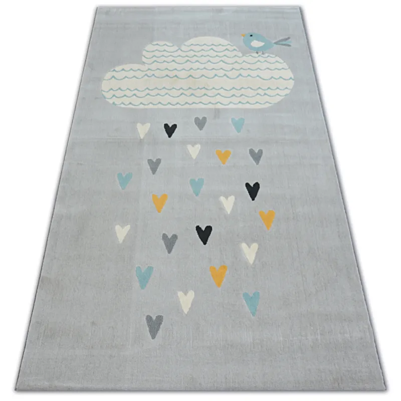 Teppich in grau und türkis mit Wolken- und Herzmotiven