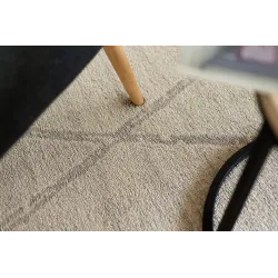Ethno Teppich in creme, ideal für Schlafzimmer oder Kinderzimmer