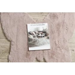 SHAPE 3150 Schmetterling Teppich in sanftem Rosa, perfekt für Wohnräume