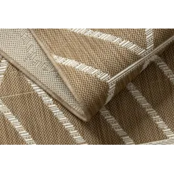 Sisal Teppich in geometrischem Stil, perfekt für Garten oder Terrasse