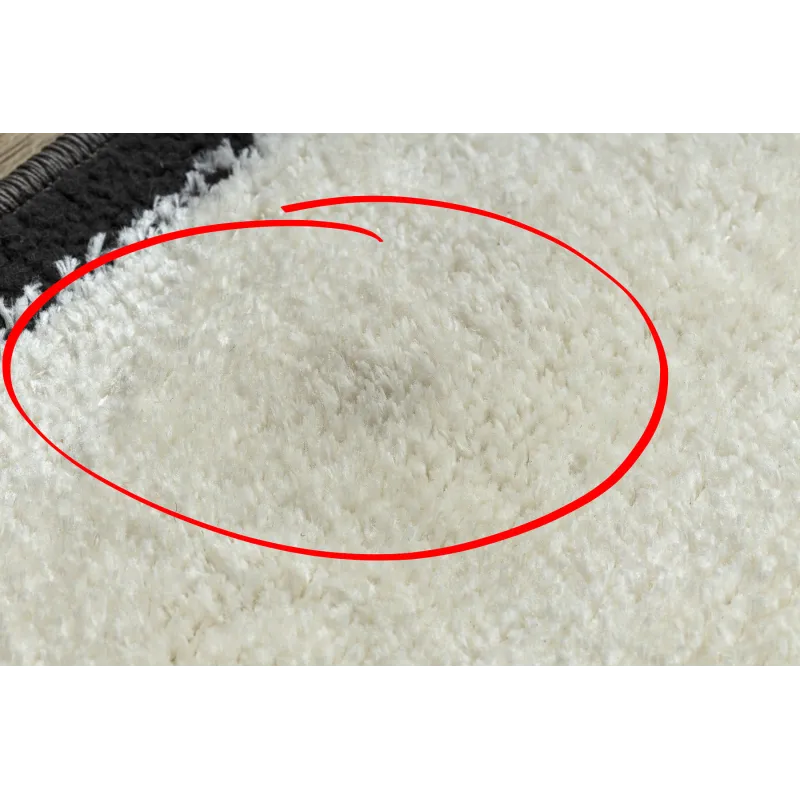 Teppich mit glatter Textur, ideal für moderne Innenräume