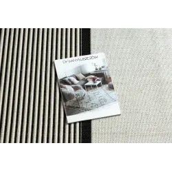 Eleganter Sisal Teppich in creme und schwarz, ideal für moderne Räume