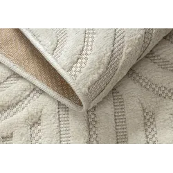 Teppich SANTO für stilvolle Räume, ideal für Schlafzimmer oder Garten