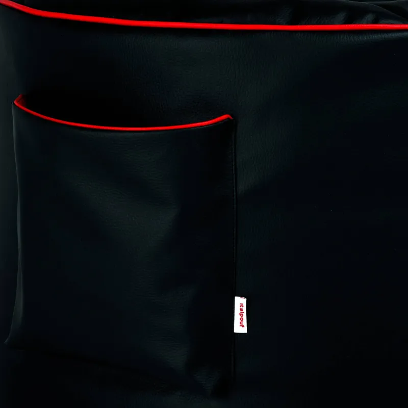 Quadratischer schwarzer Gaming-Sitzsack für entspannte Spielsessions